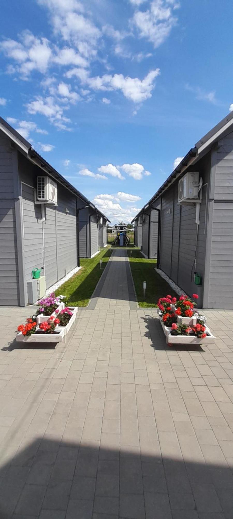 Port Relaks Klimatyzowane Domy Caloroczne W Rewalu Luaran gambar
